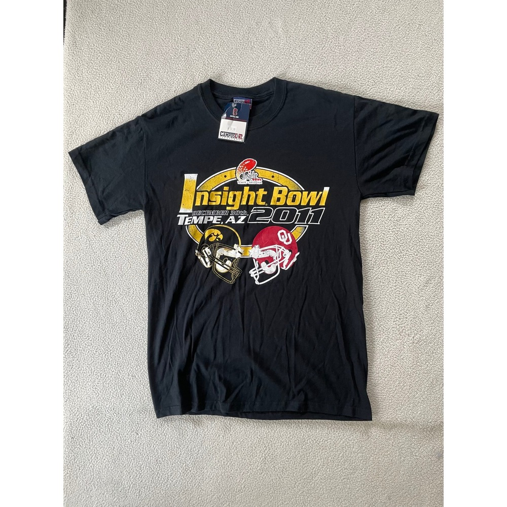 Campus One Mens Small T-Shirt Black 2011 Insight Bowl Iowa vs Oklahoma Graphic